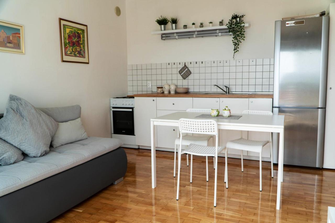 Milena Apartment Opatija Volosko Exterior foto